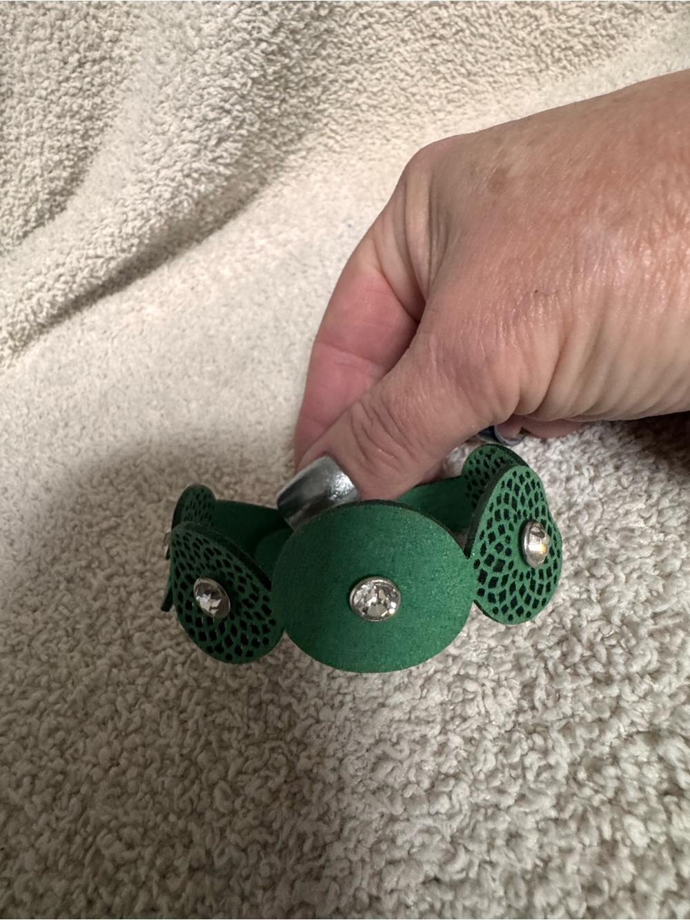Paparazzi Emerald Green Medallion Bracelet with Rhinestones